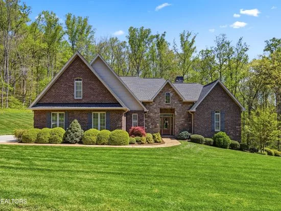134 Mockingbird Hill Ln, Powell, TN 37849