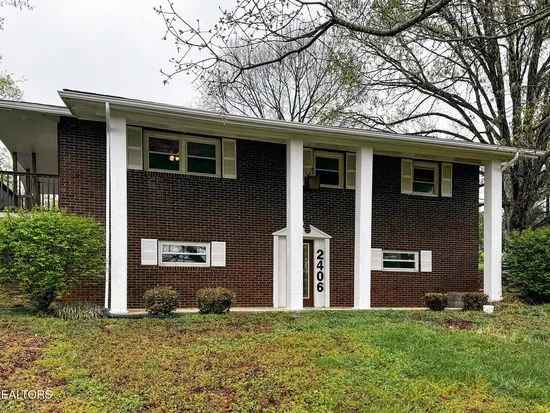 2406 Mentor School Rd, Louisville, TN 37777