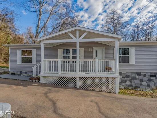 2228 Daisy Ave SE, Knoxville, TN 37915